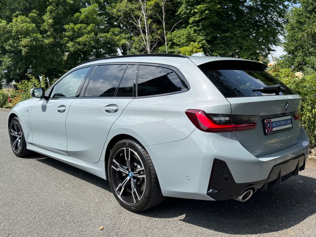 2024 BMW 330