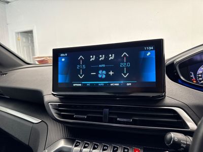 2024 Peugeot 5008