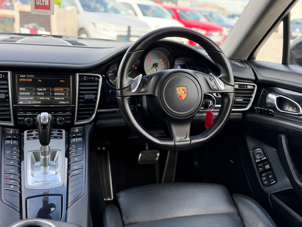 2015 Porsche Panamera