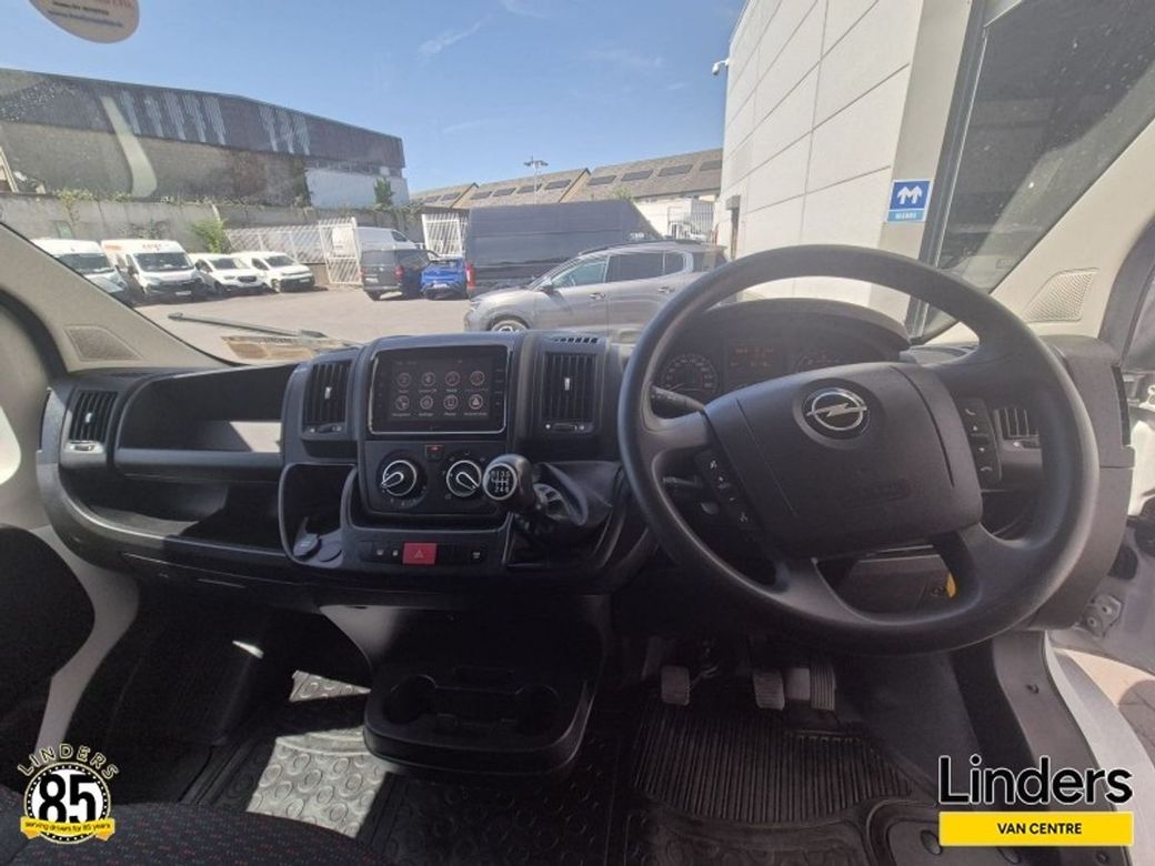 2023 Opel Movano