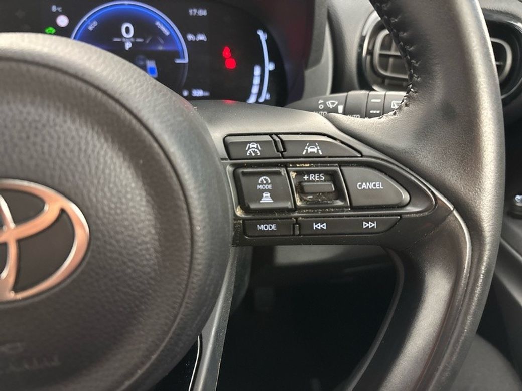 2025 Toyota Yaris Cross