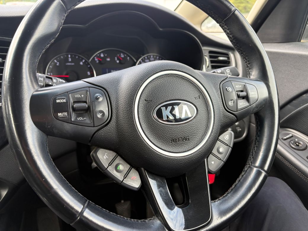 2016 Kia Carens