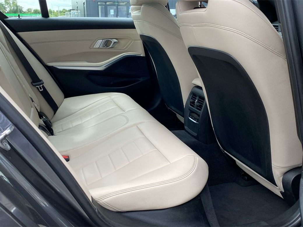 2021 BMW 3 Series