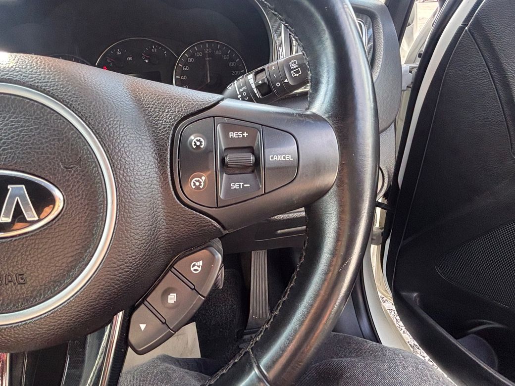 2018 Kia Carens
