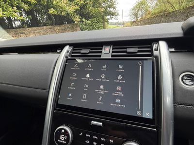 2023 Land Rover Discovery