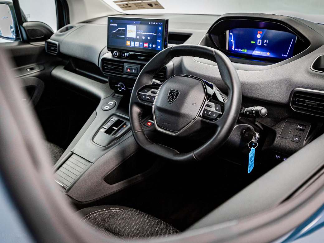 2025 Peugeot Rifter