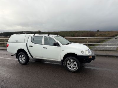 2015 Mitsubishi L200