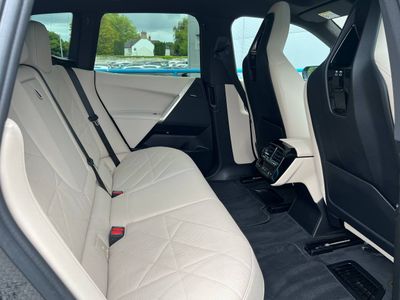 2022 BMW iX