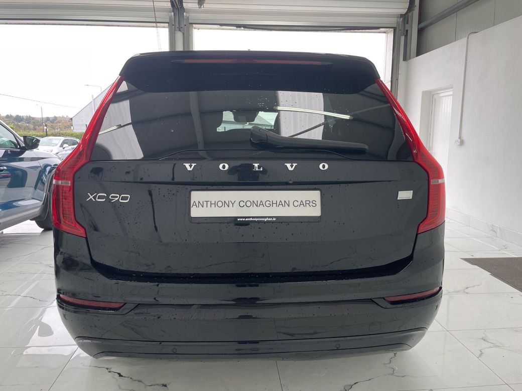 2022 Volvo XC90