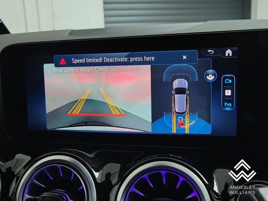 2025 Mercedes-Benz GLA Class