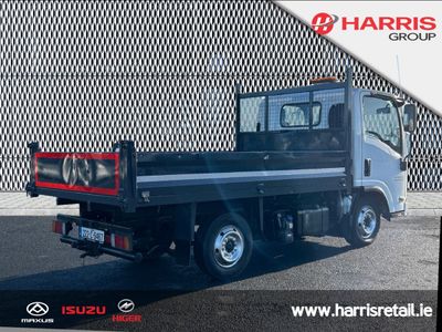 2022 White Isuzu NNR