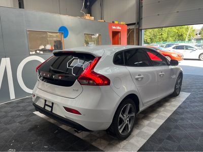 2017 Volvo V40