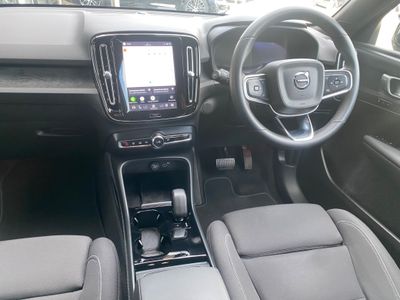 2024 Volvo XC40