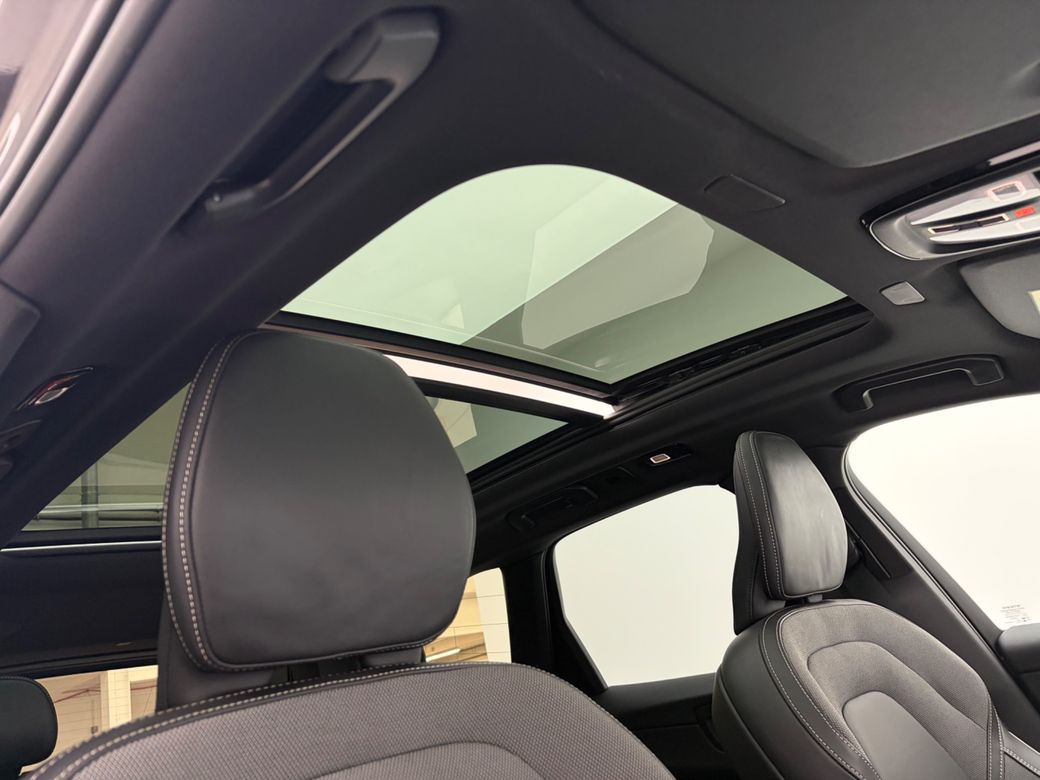 2025 Volvo XC60