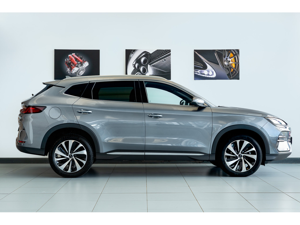 2025 BYD Seal U