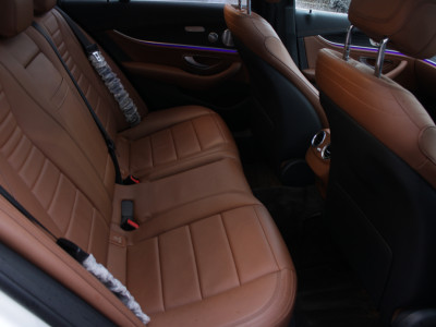 2020 Mercedes-Benz E 220