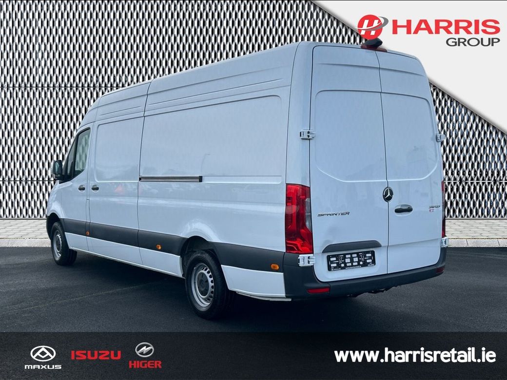 2025 White Mercedes-Benz Sprinter