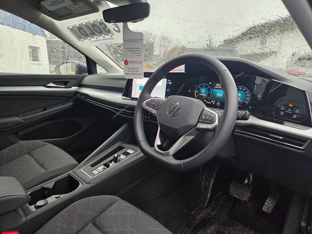 2024 Volkswagen Golf