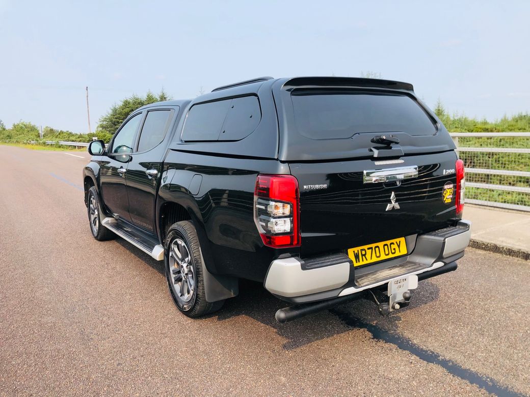 2020 Mitsubishi L200