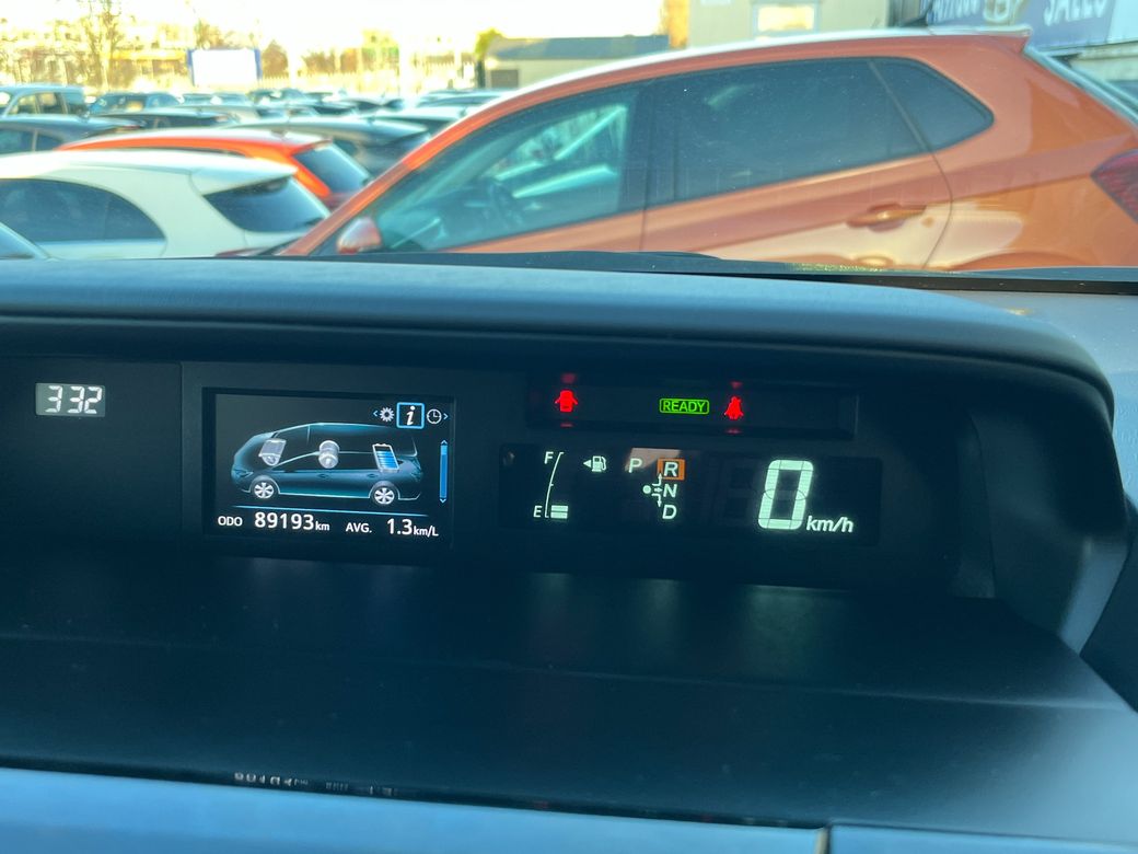 2015 Toyota Prius Alpha