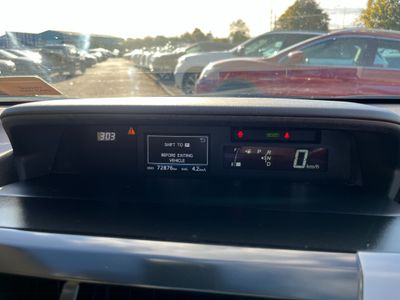 2018 Toyota Prius Alpha