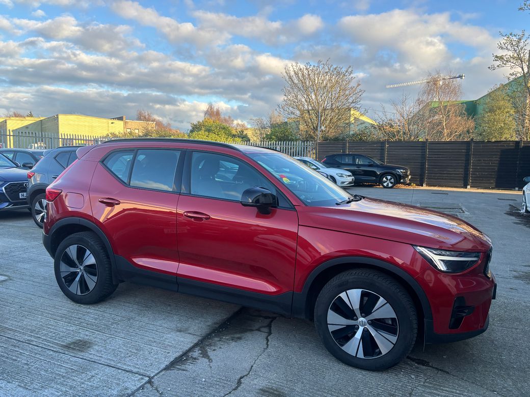 2023 Volvo XC40