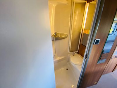 2014 SWIFT  SUNDANCE 584PR 4 BELT 4 BERTH R.H.D 