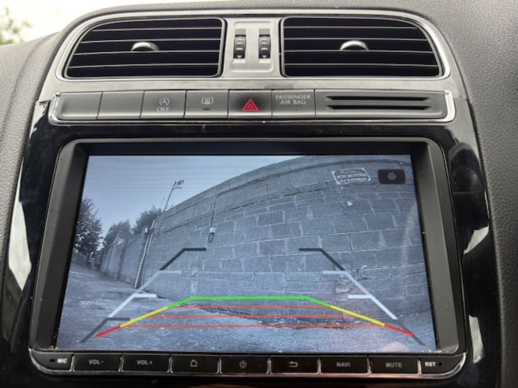 2015 Volkswagen Polo