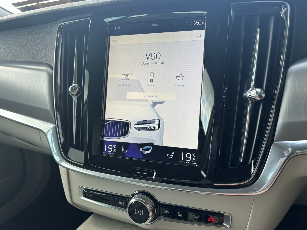 2018 Volvo V90