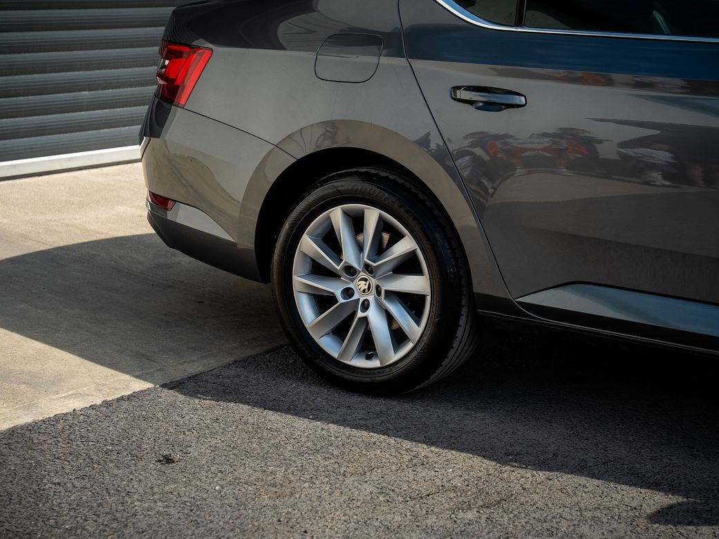 2023 Skoda Superb