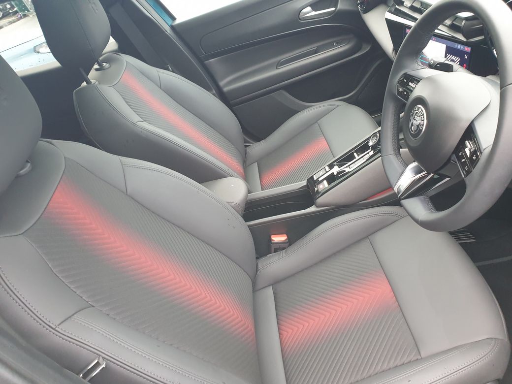 2025 Alfa Romeo Junior