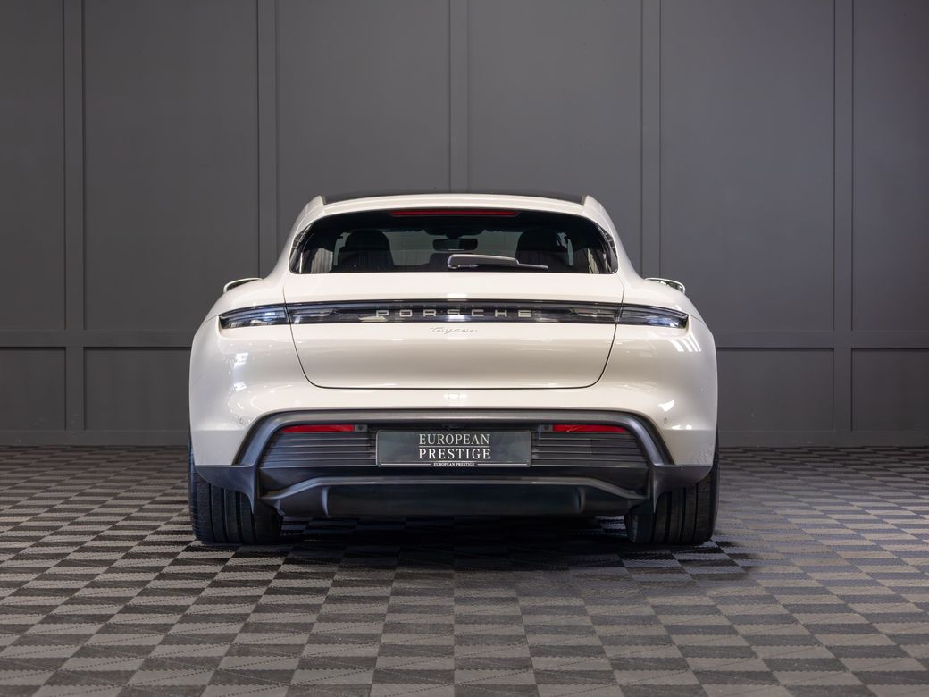 2023 Porsche Taycan
