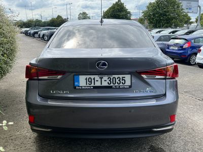 2019 Lexus IS 300h