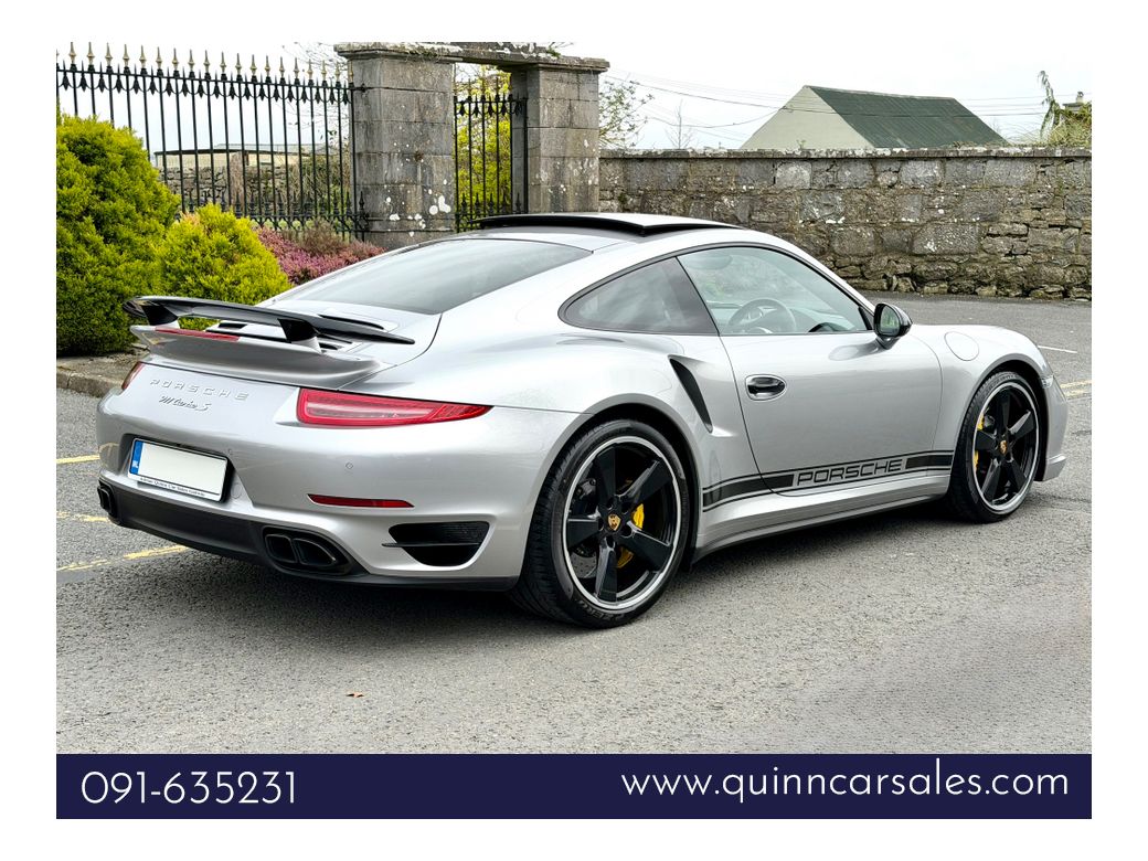 2015 Porsche 911