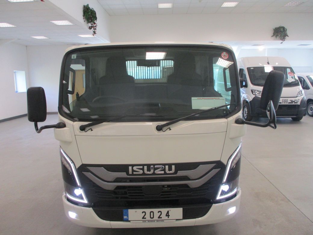 2024 Isuzu NPR
