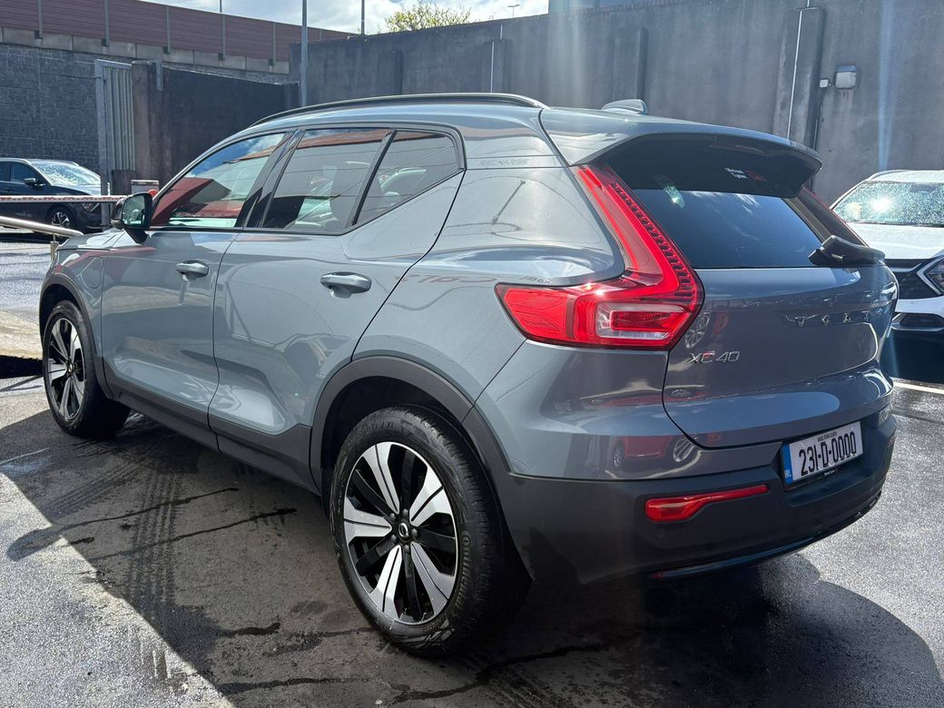 2023 Volvo XC40