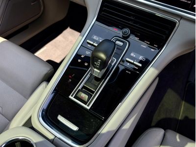 2022 Porsche Panamera