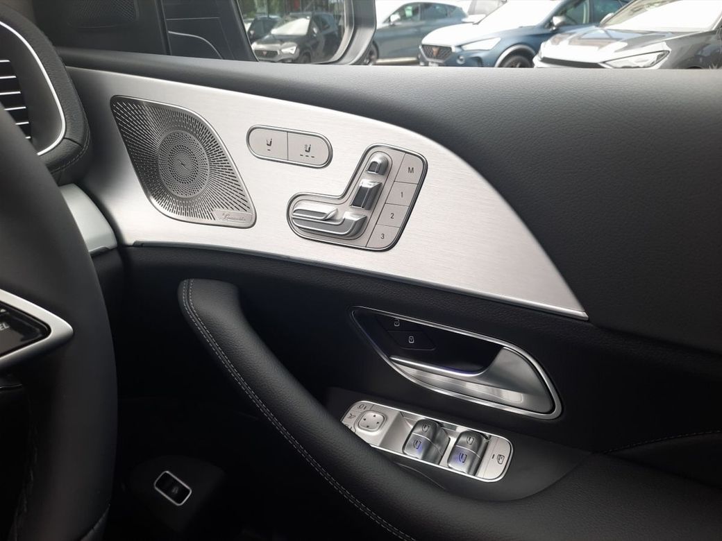 2025 Mercedes-Benz GLE Class
