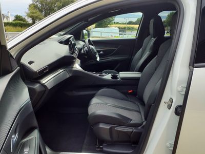 2023 Peugeot 3008