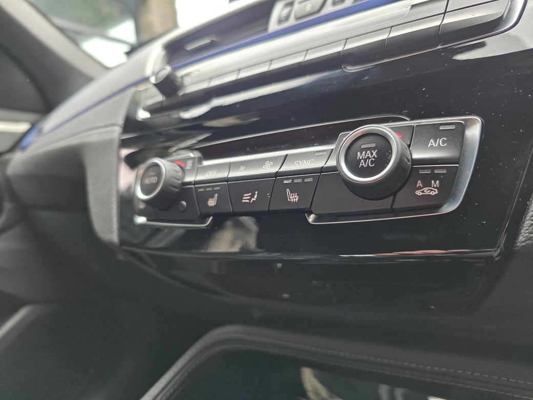 2022 BMW X1