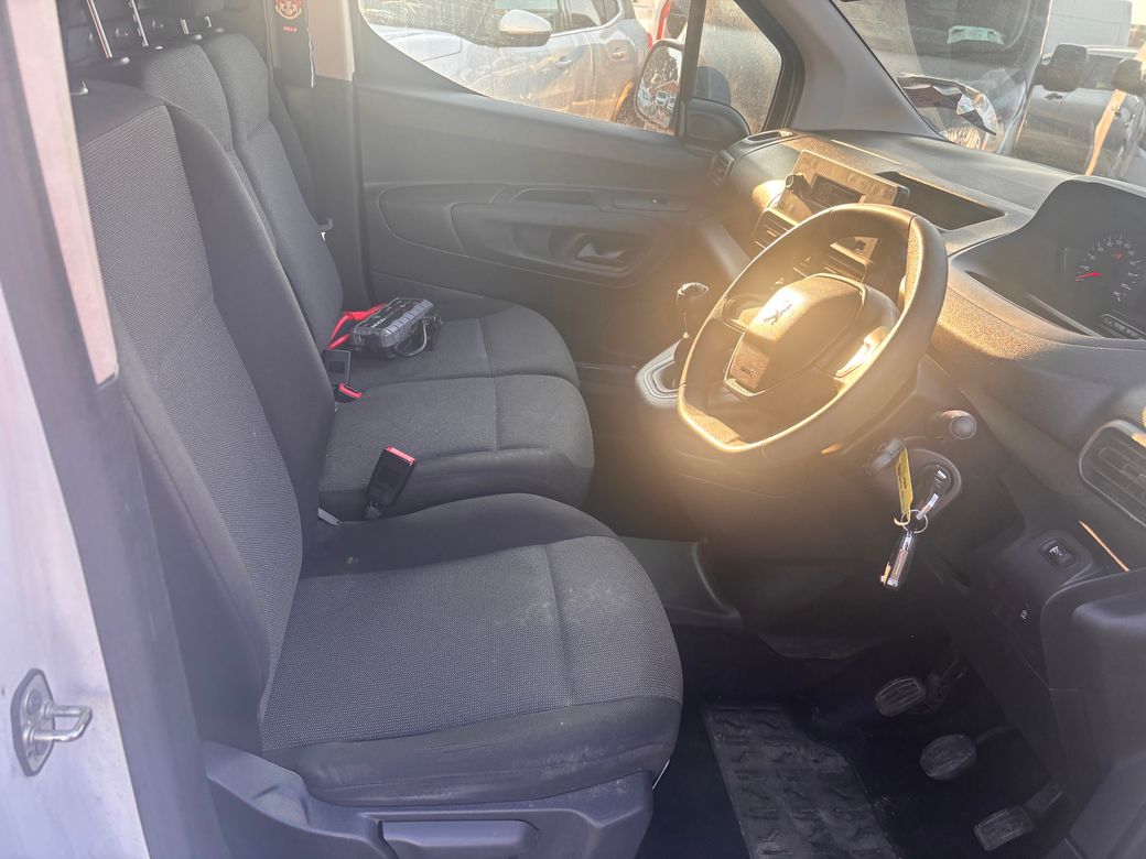 2021 Peugeot Partner