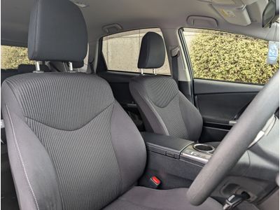 2019 Toyota Prius Alpha