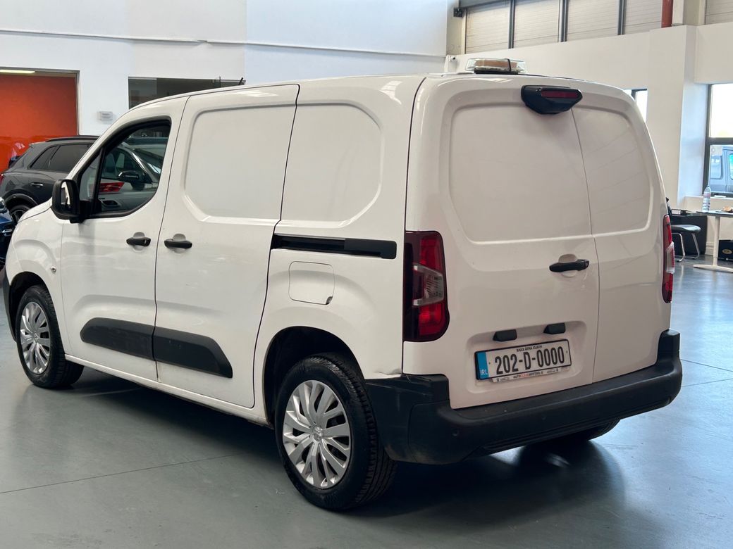 2020 Peugeot Partner