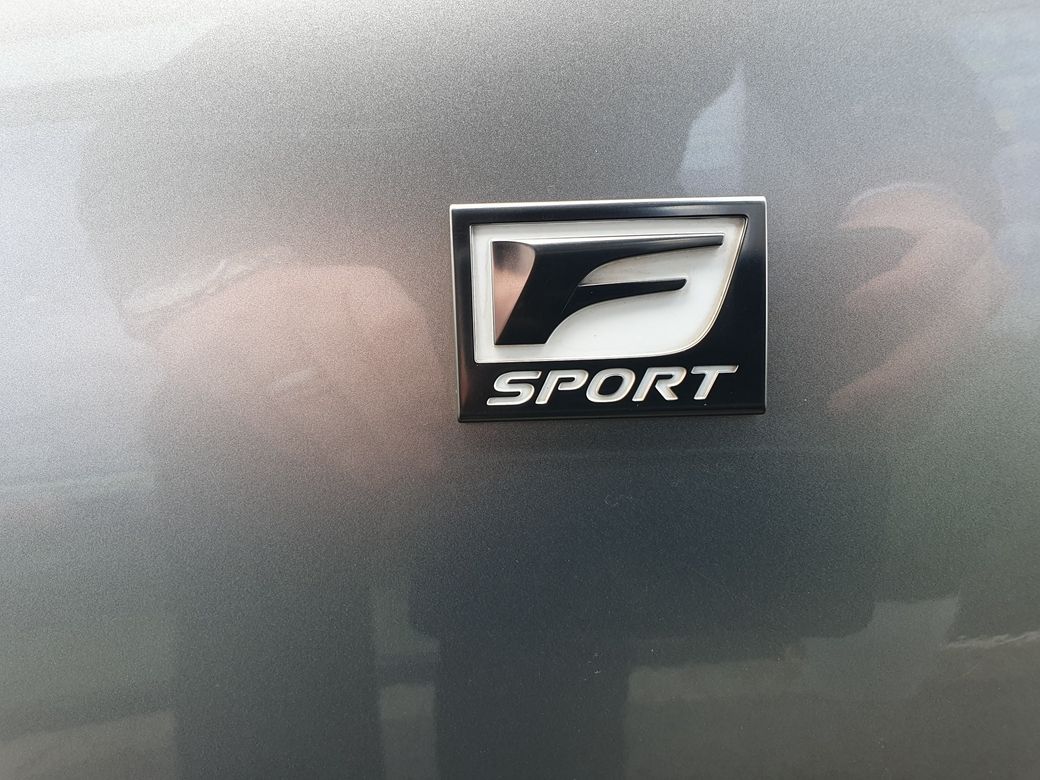 2016 Lexus IS 300h