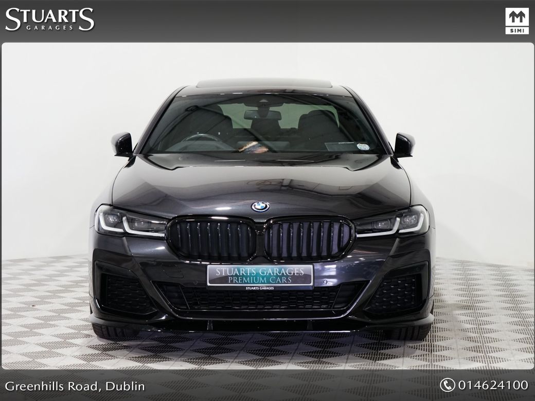 2022 BMW 530
