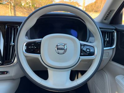 2025 Volvo V90
