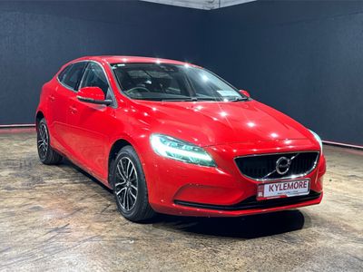 2020 Volvo V40