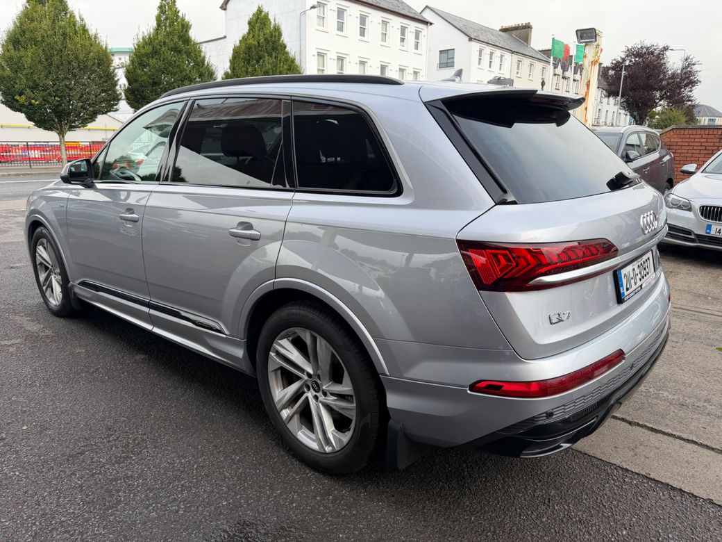 2021 Audi Q7