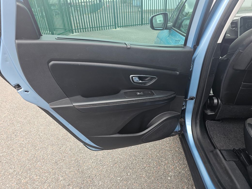 2017 Renault Grand Scenic