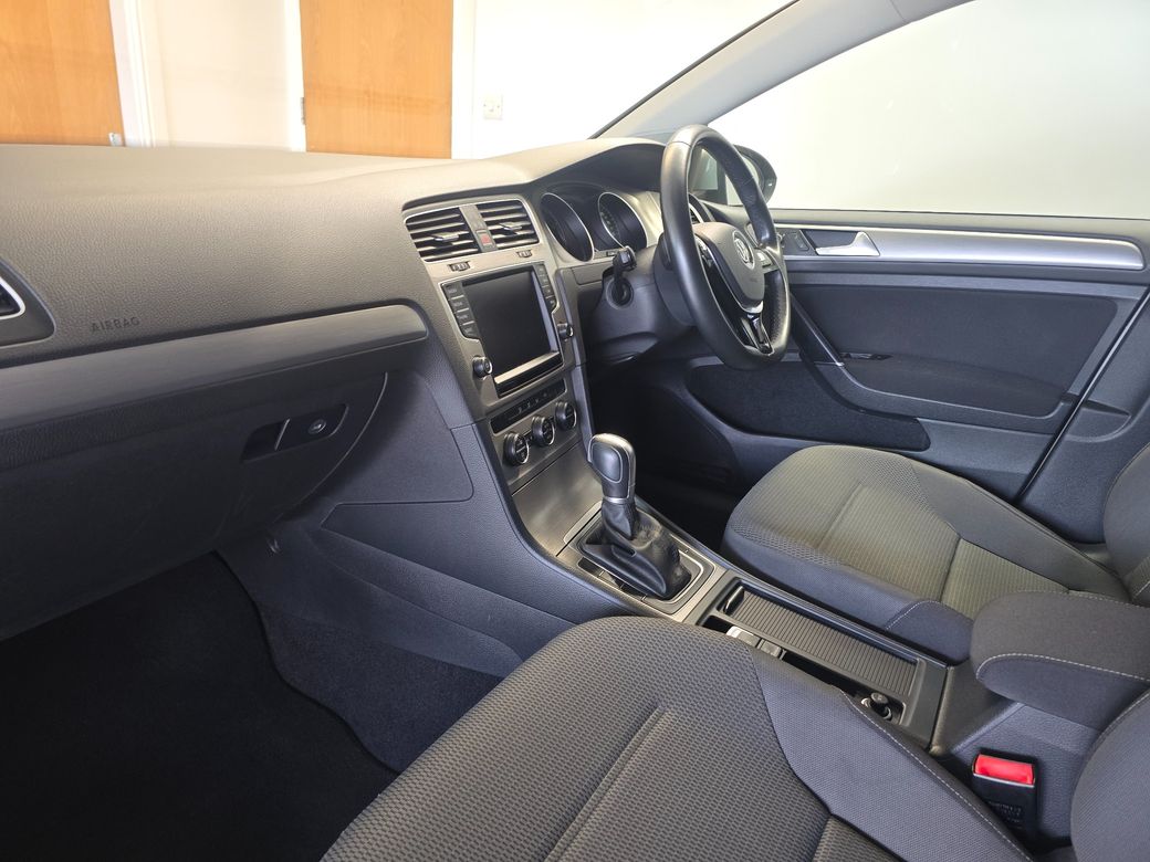 2016 Volkswagen Golf